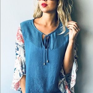 Flash Sale**This week only**Floral Fever Top